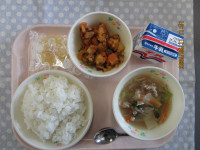 給食6月１１日